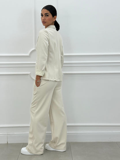 Neria - Coord-Set Ease