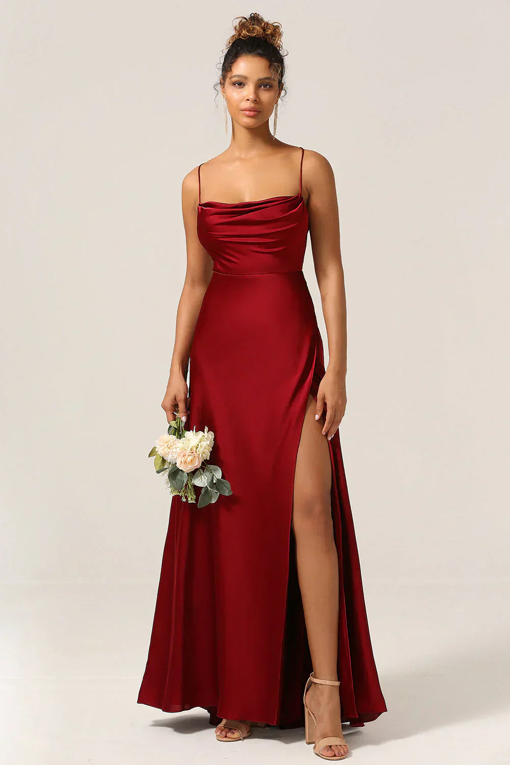 Tiziana – Abito Maxi Elegante Dalla Finitura Lucida E Raffinata