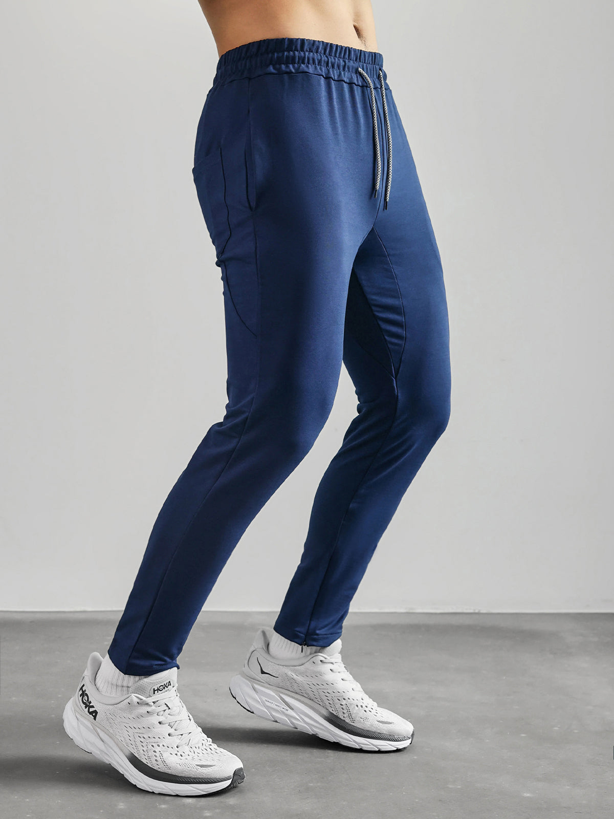 Romulus - Jogger Uomo Performance Weekend Essential Moderno