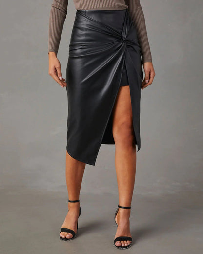 Piera – Gonna in Pelle con Spacco Laterale Elegante