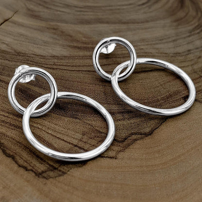 Fiorella – Orecchini Pendenti Cerchi Intrecciati Argento Sterling Doppio Hoop