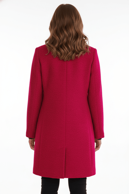 Silvia – Cappotto Strutturato Con Collo Alto E Abbottonatura Frontale