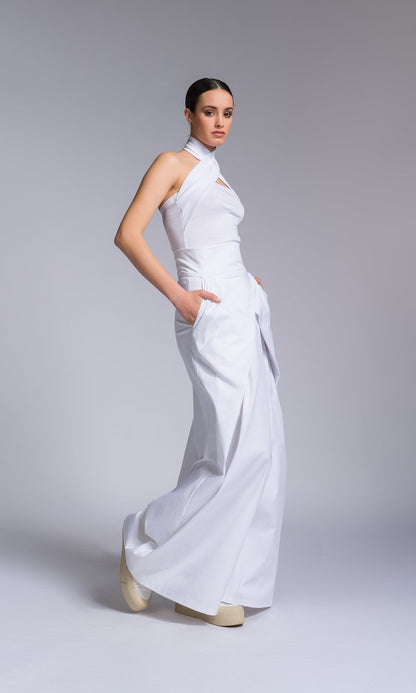 Quineta – Gonna Lunga Accavallata Davanti Donna Elegante
