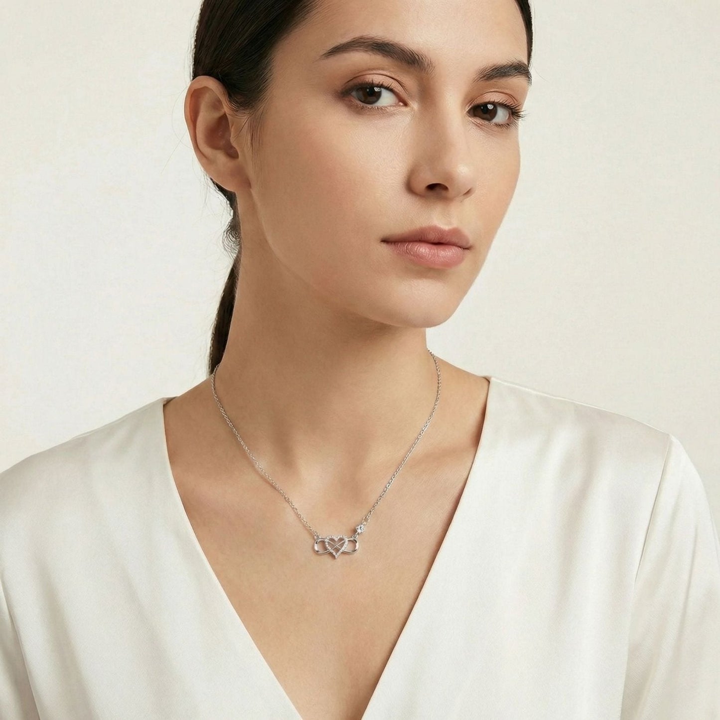 Monica - Collana Cuore Infinito Zirconi Argento Donna
