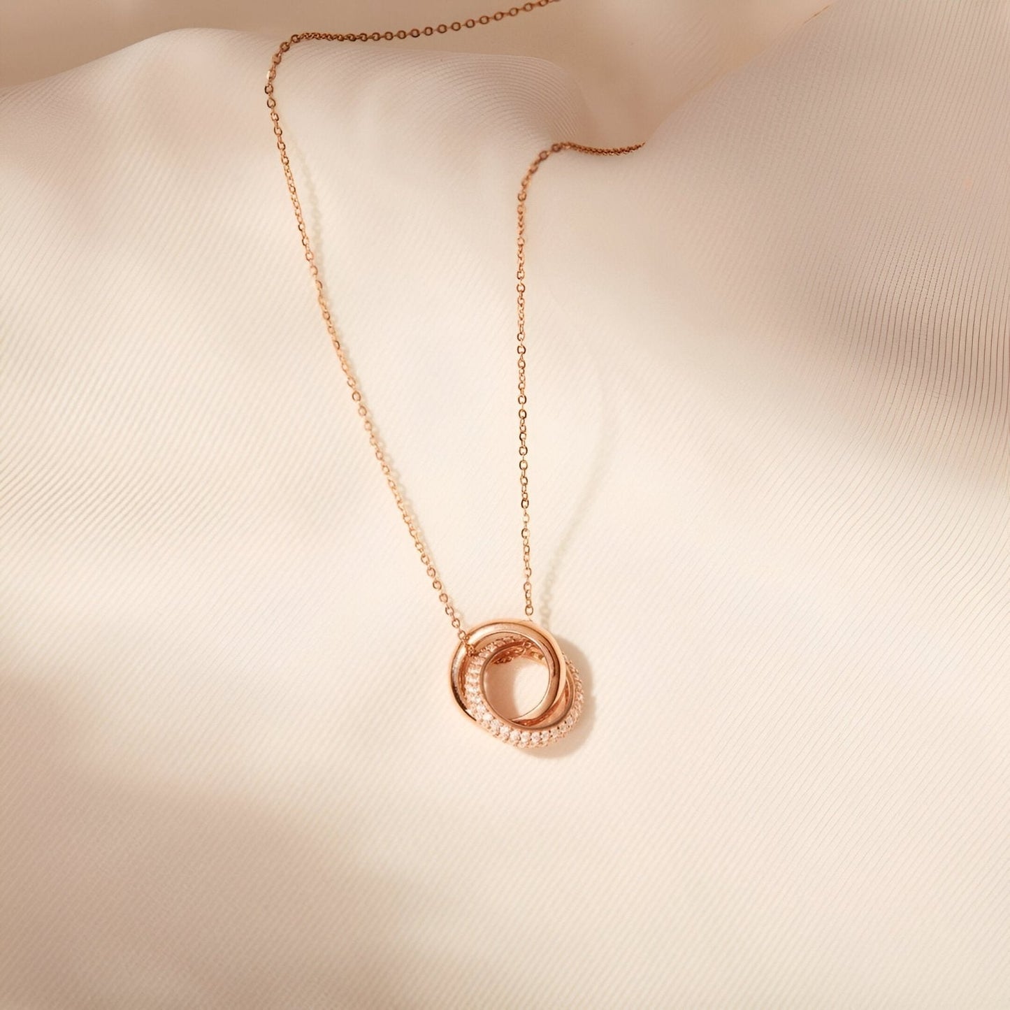 Adele - Collana Doppio Anello Intrecciato Argento Donna
