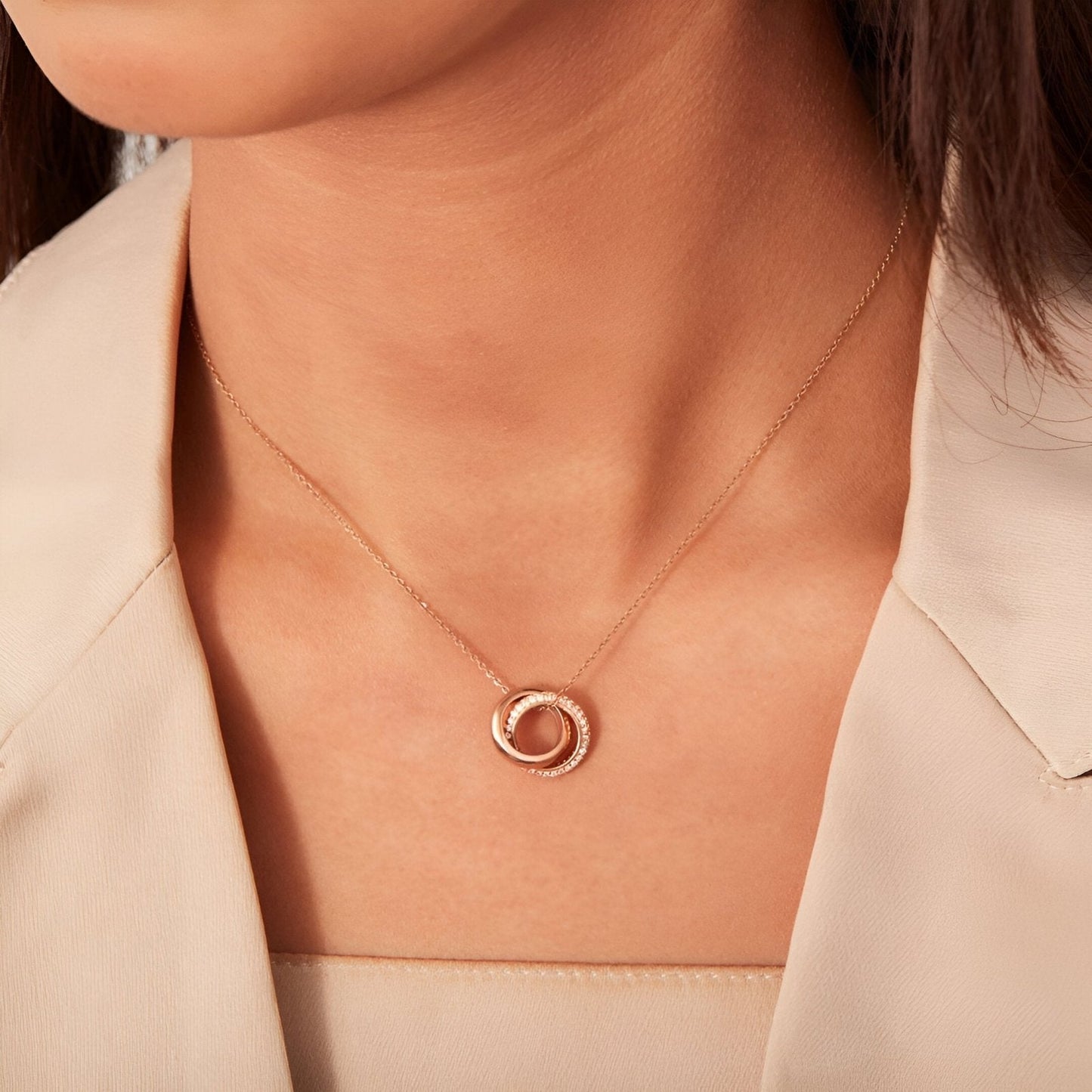 Adele - Collana Doppio Anello Intrecciato Argento Donna