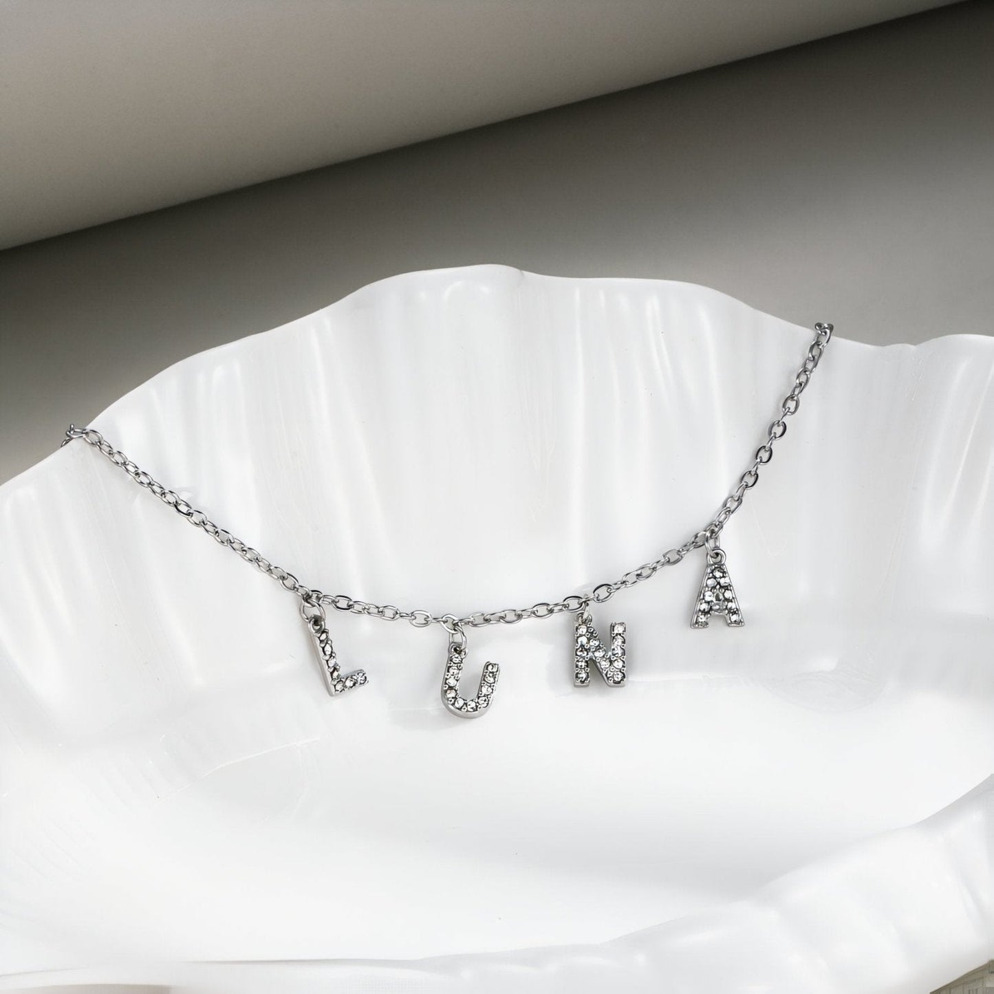 Giovanna – Collana Nome Personalizzato Lettere Acciaio Inossidabile Stile Moderno