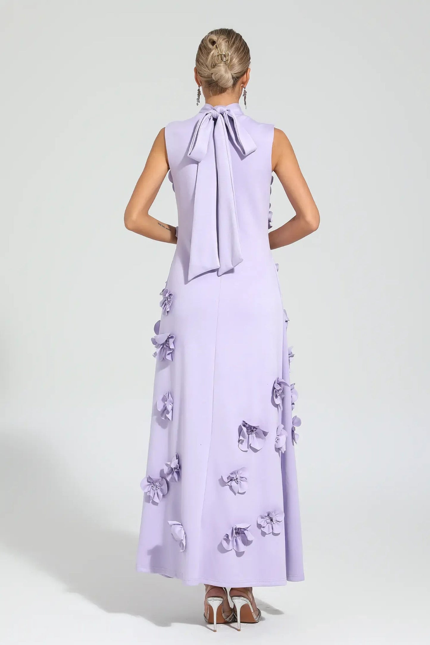 Quinora - Abito Maxi Senza Maniche Ricamo Floreale Donna