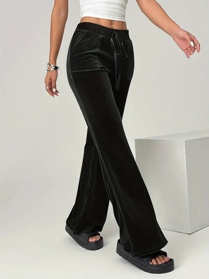 Licia - Pantaloni Donna Svasati in Velluto Elegante
