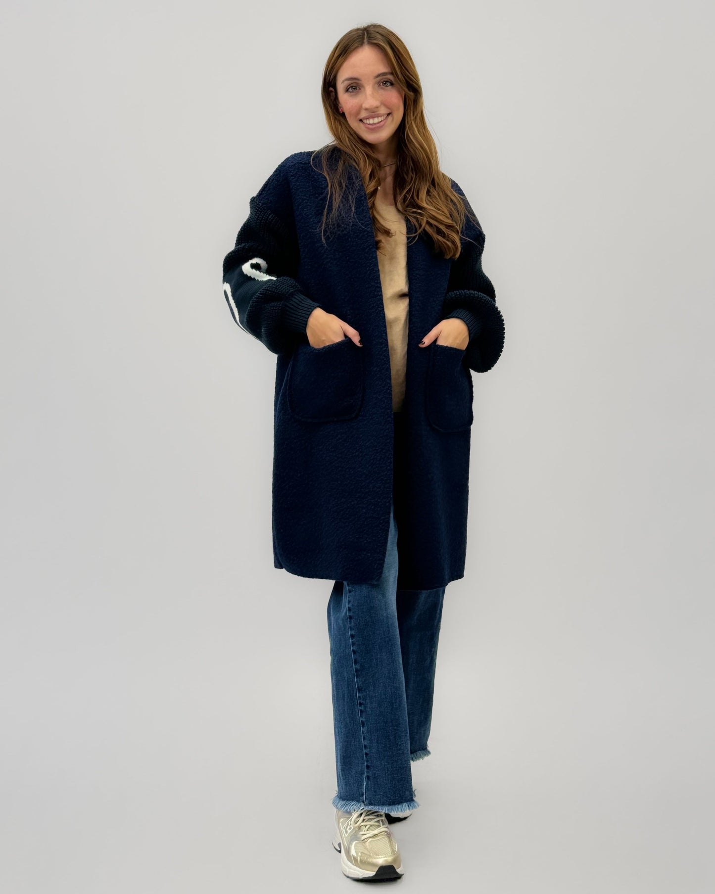 Karina - Cappotto morbido da donna con dettaglio cuore