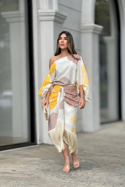 Bella – Abito Midi Monospalla Con Frange Per Un Look Esclusivo