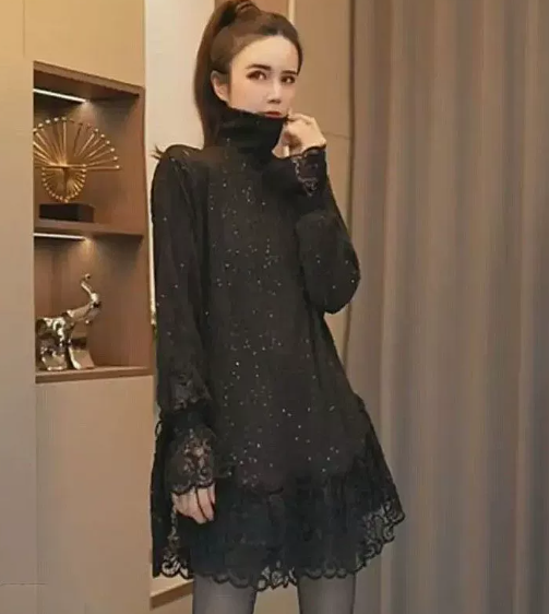 Jasmine - Maglione a Coste con Pizzo Floreale