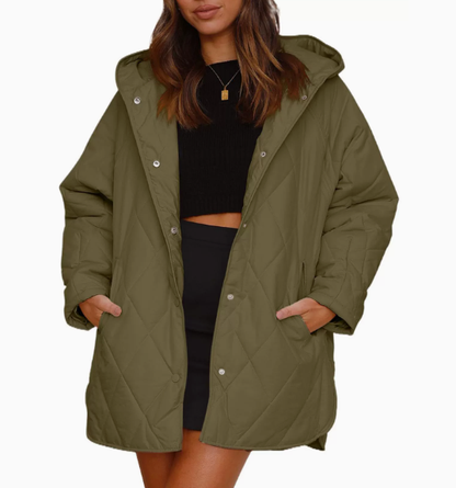 Uvelia – Piumino Oversize A Cappa