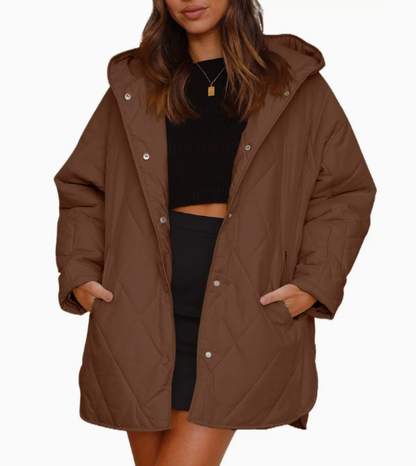 Uvelia – Piumino Oversize A Cappa