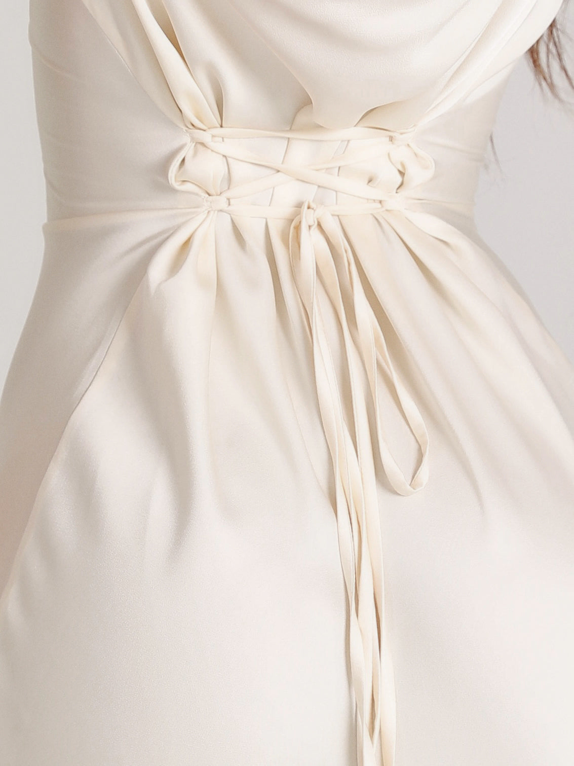 Nicole – Abito Maxi Maniche Lunghe Vivace ed Elegante