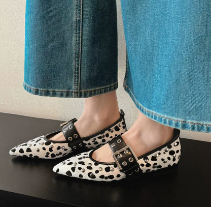 Giada – Scarpe Basse Con Dettagli Metallici Di Tendenza