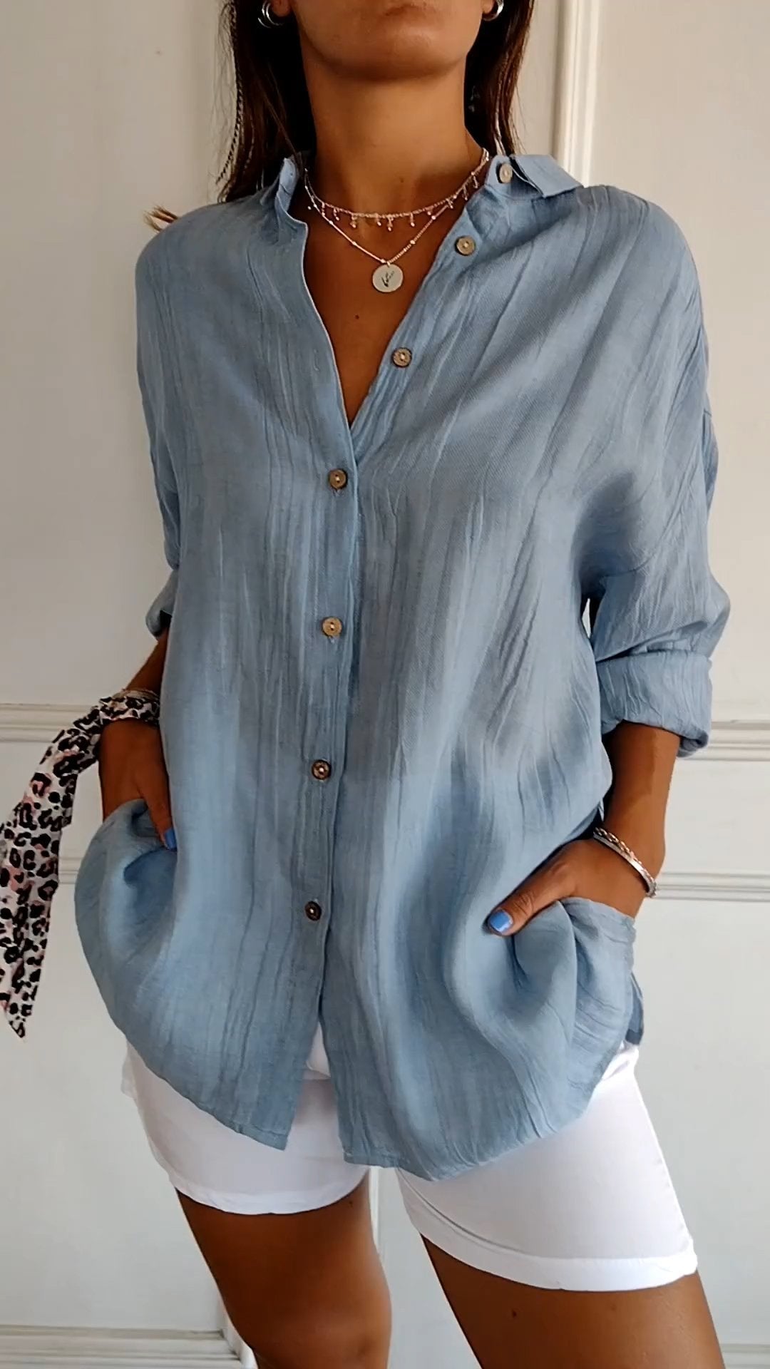 Ubalda – Camicia Con Bottoni Dal Design Fresco E Moderno