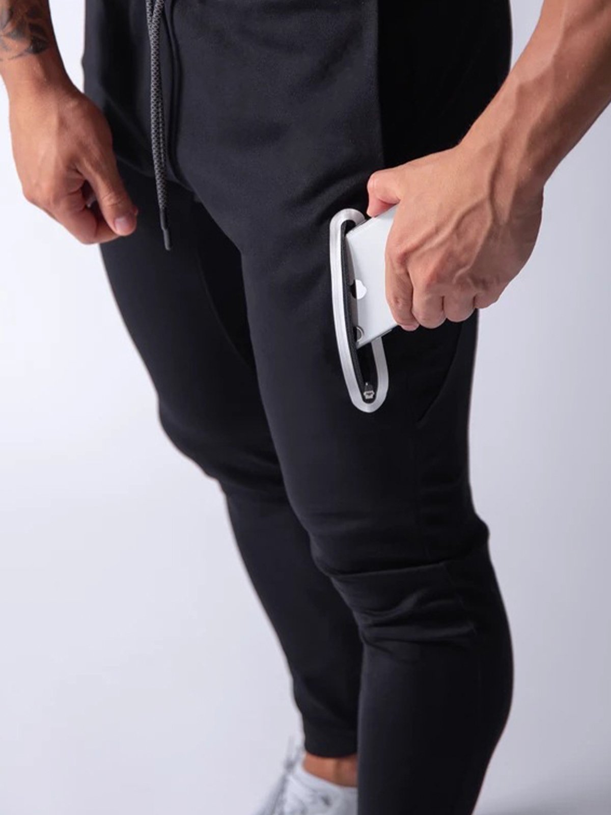 Romulus - Jogger Uomo Performance Weekend Essential Moderno