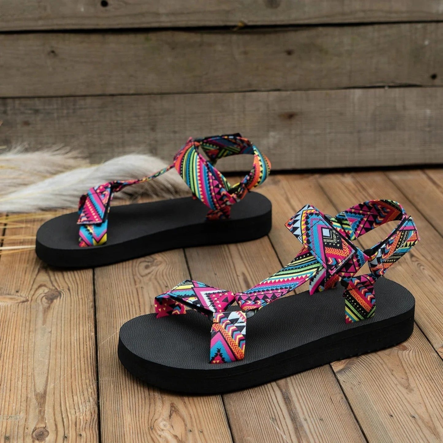 Romina – Sandali Bassi In Stile Bohemien Per Un Look Fresco