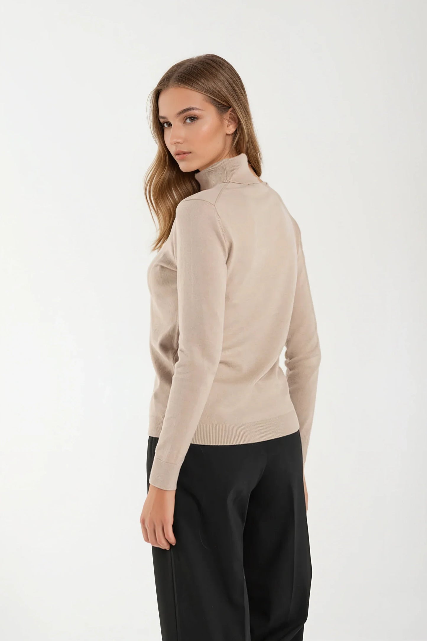 Tissania - Maglione Donna Collo Alto Crema Elegante