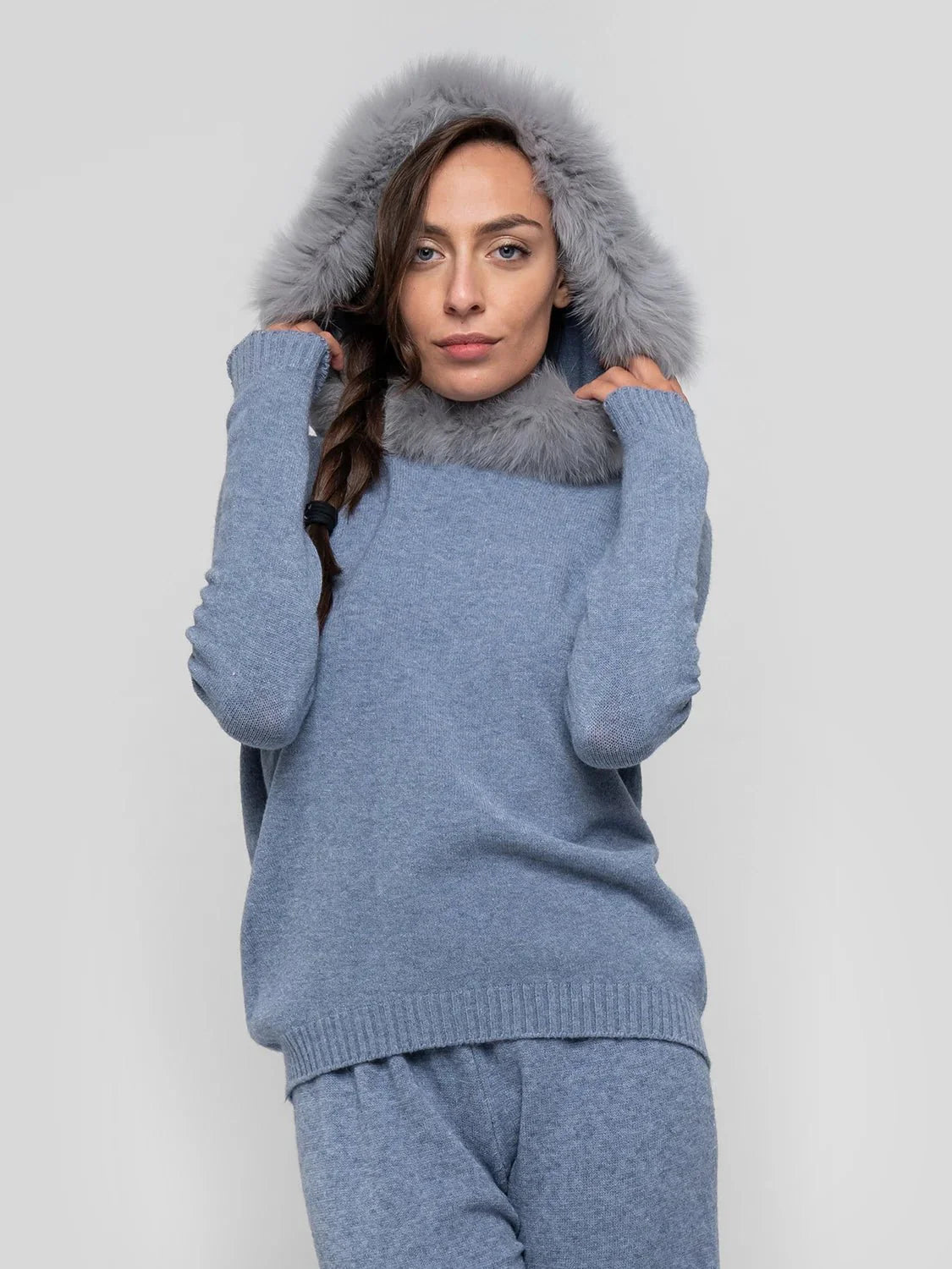 Rosolino - Completo ceruleo con cappuccio bordato elegante