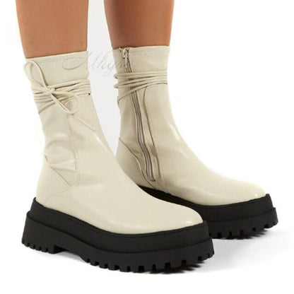 Sara - Stivali alla Moda dal Design Elegante