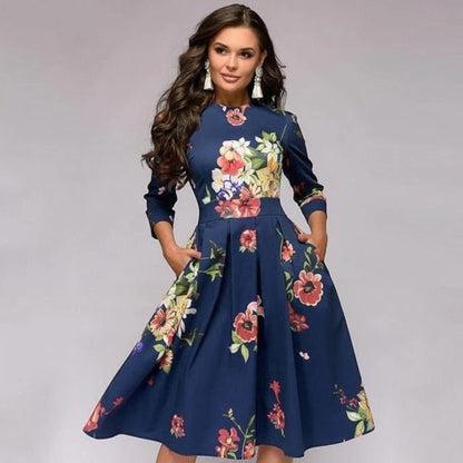 Pia – Abito Midi Con Scollo Rotondo E Fantasia Floreale Ricercata