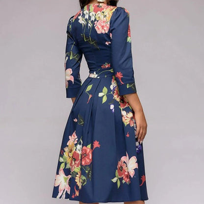 Pia – Abito Midi Con Scollo Rotondo E Fantasia Floreale Ricercata