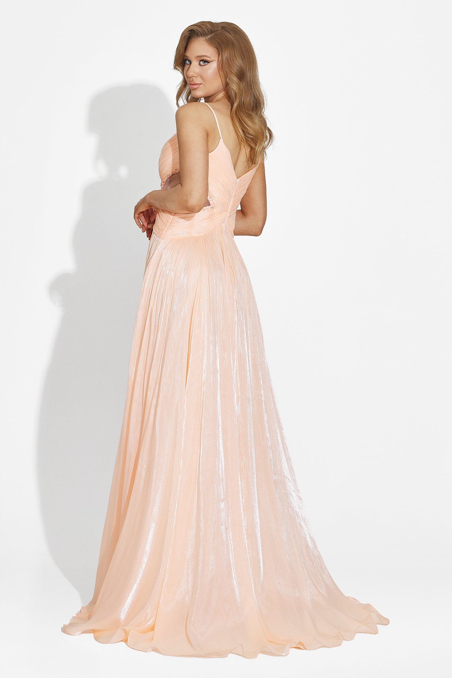Teodora - Long Peach Lady Dress