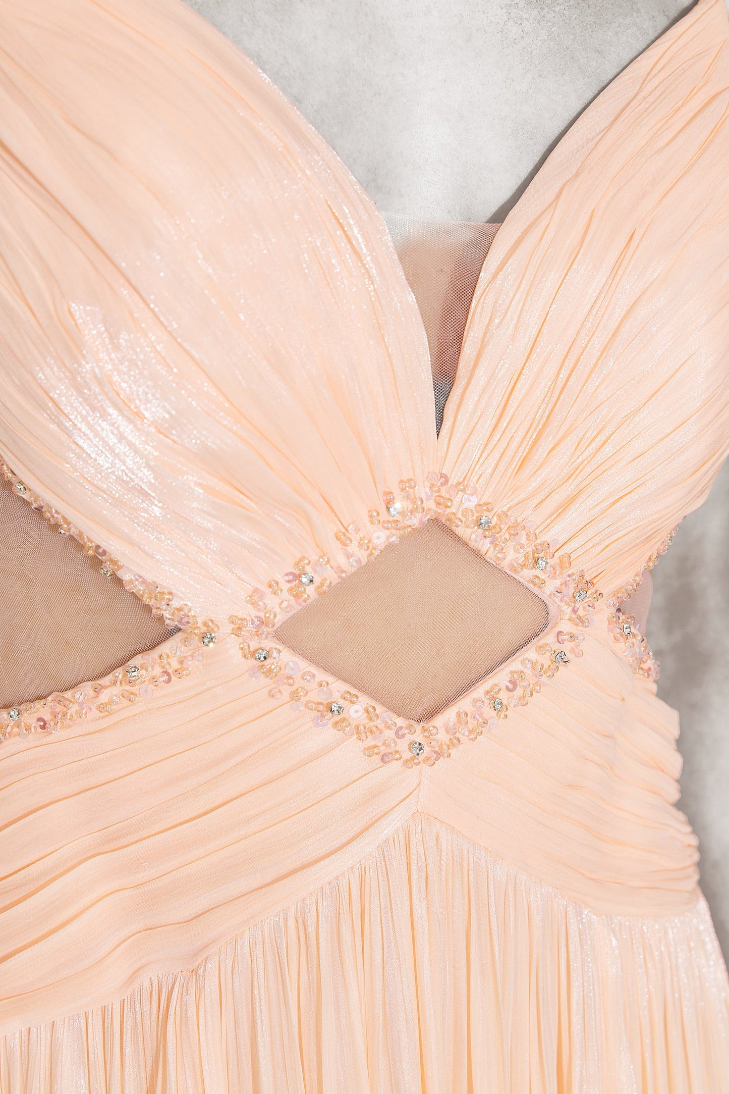 Teodora - Long Peach Lady Dress
