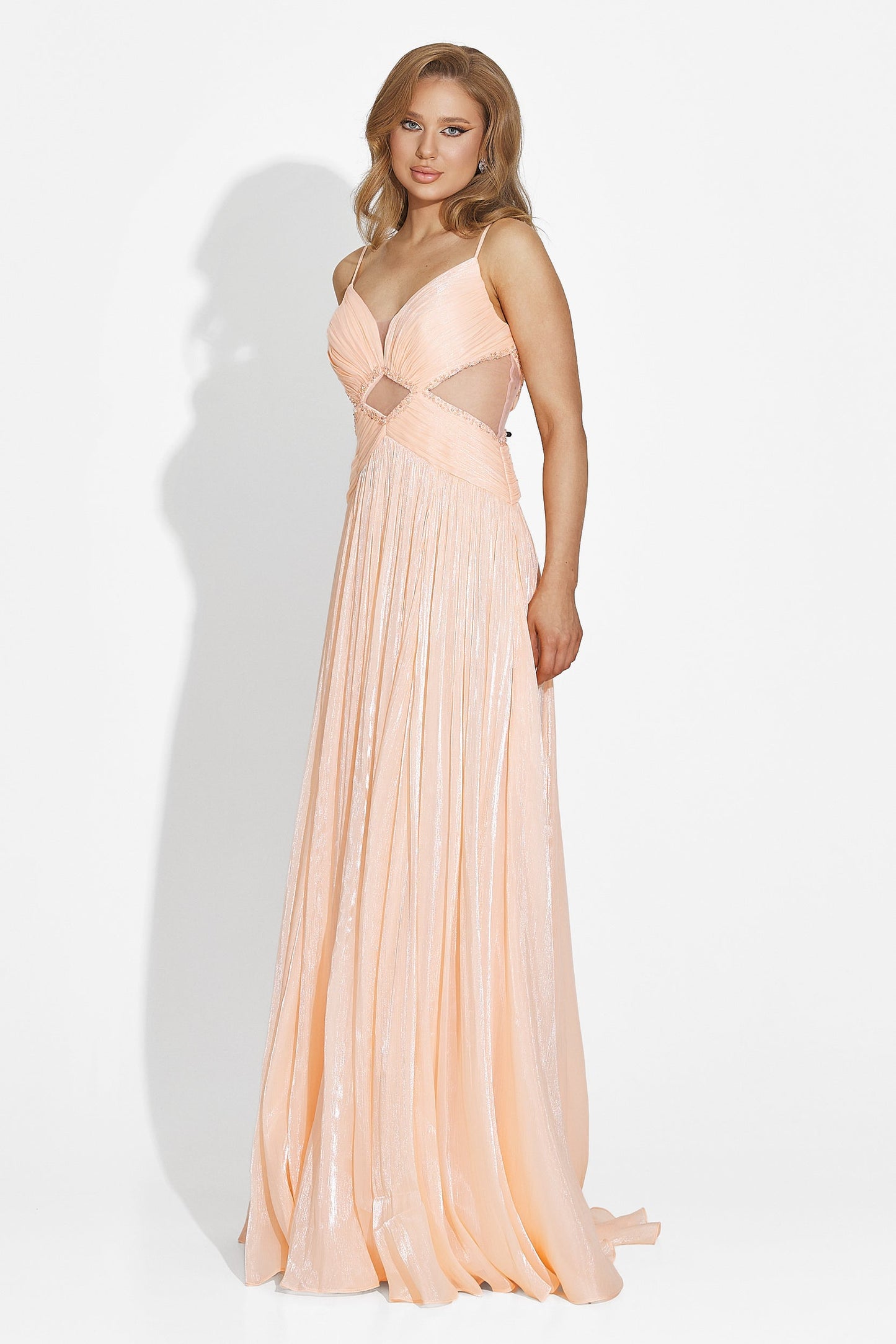 Teodora - Long Peach Lady Dress