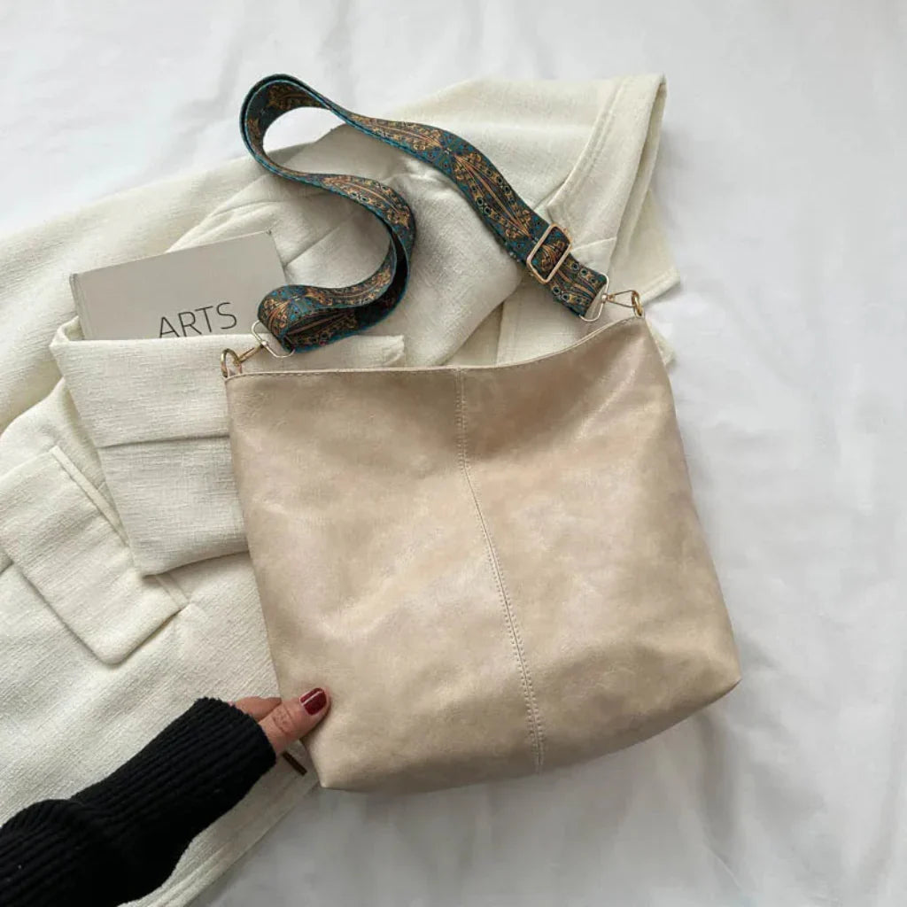 Iolanda – Borsa A Tracolla Dall'Estetica Vintage E Fascino Retrò