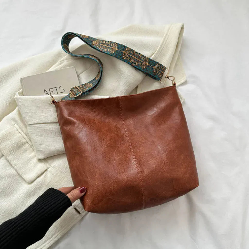 Iolanda – Borsa A Tracolla Dall'Estetica Vintage E Fascino Retrò